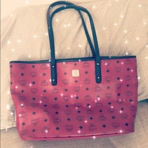 MCM Bag 🎊🎈🎁  Authentic